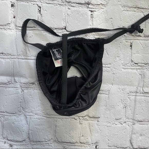 🆕[fredricks] novelty thong with lock & key - Picture 3 of 4